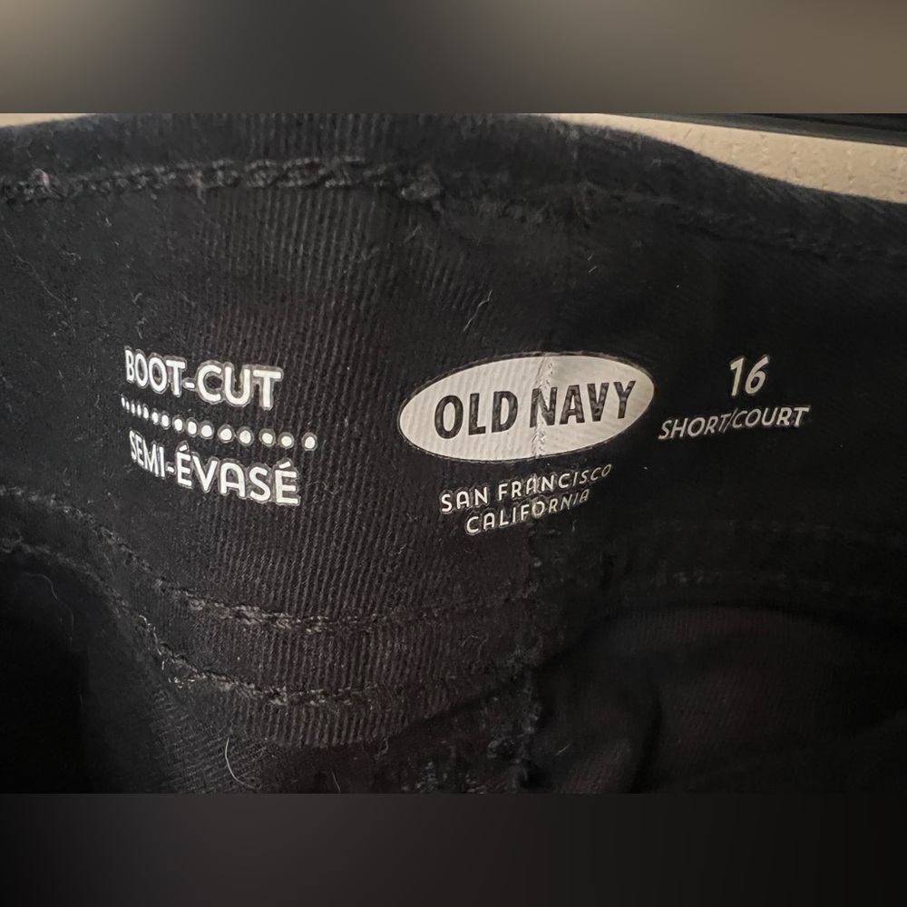 Old Navy Black Women's Bootcut Jeans. Size 16 - Picture 8 of 8